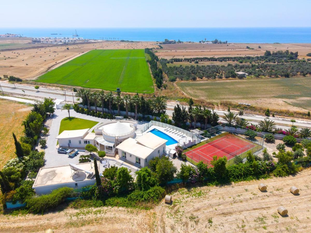 Villa Amelia By Ezoria Villas بيرفوليا المظهر الخارجي الصورة