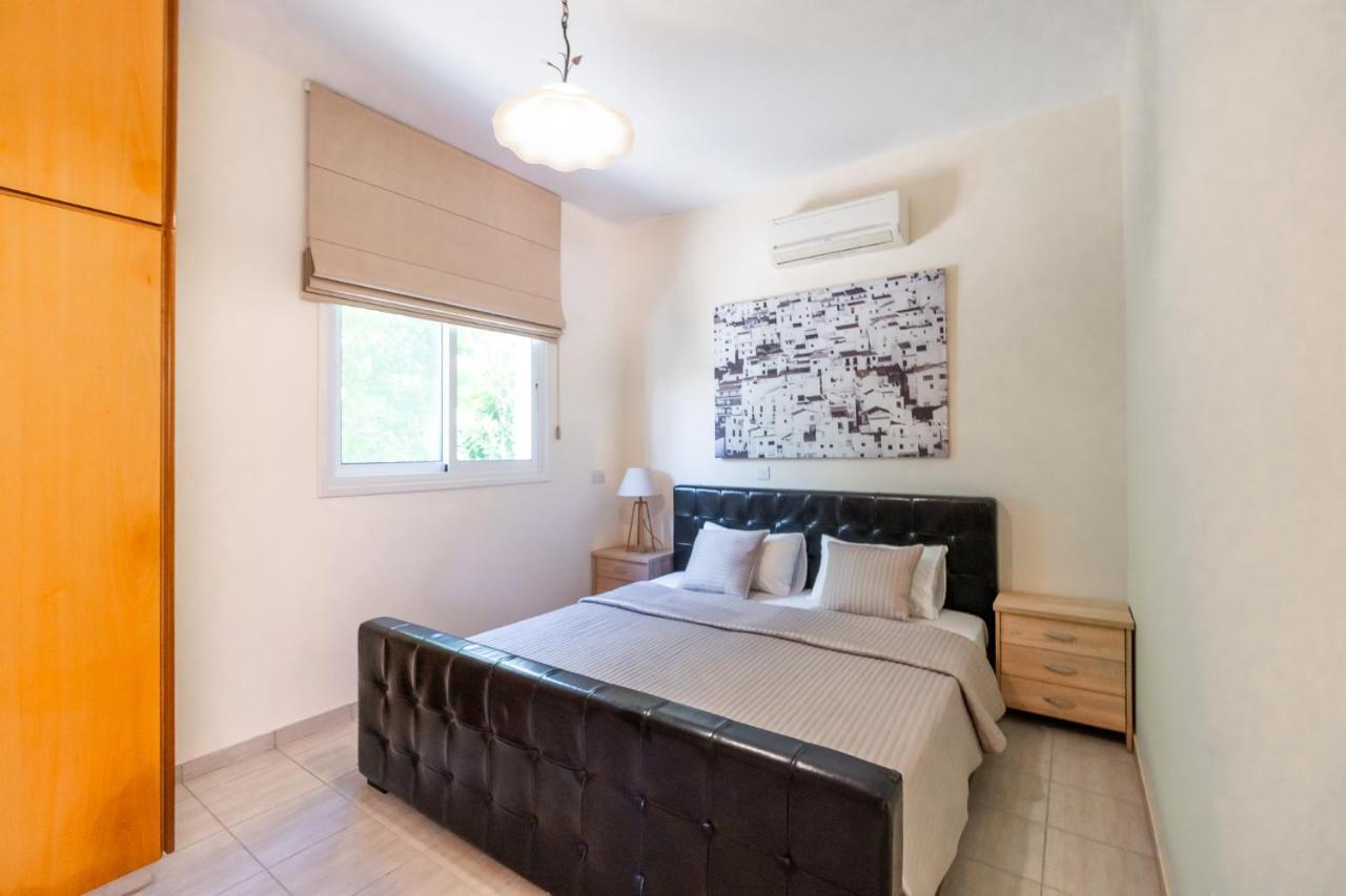 Villa Amelia By Ezoria Villas بيرفوليا المظهر الخارجي الصورة